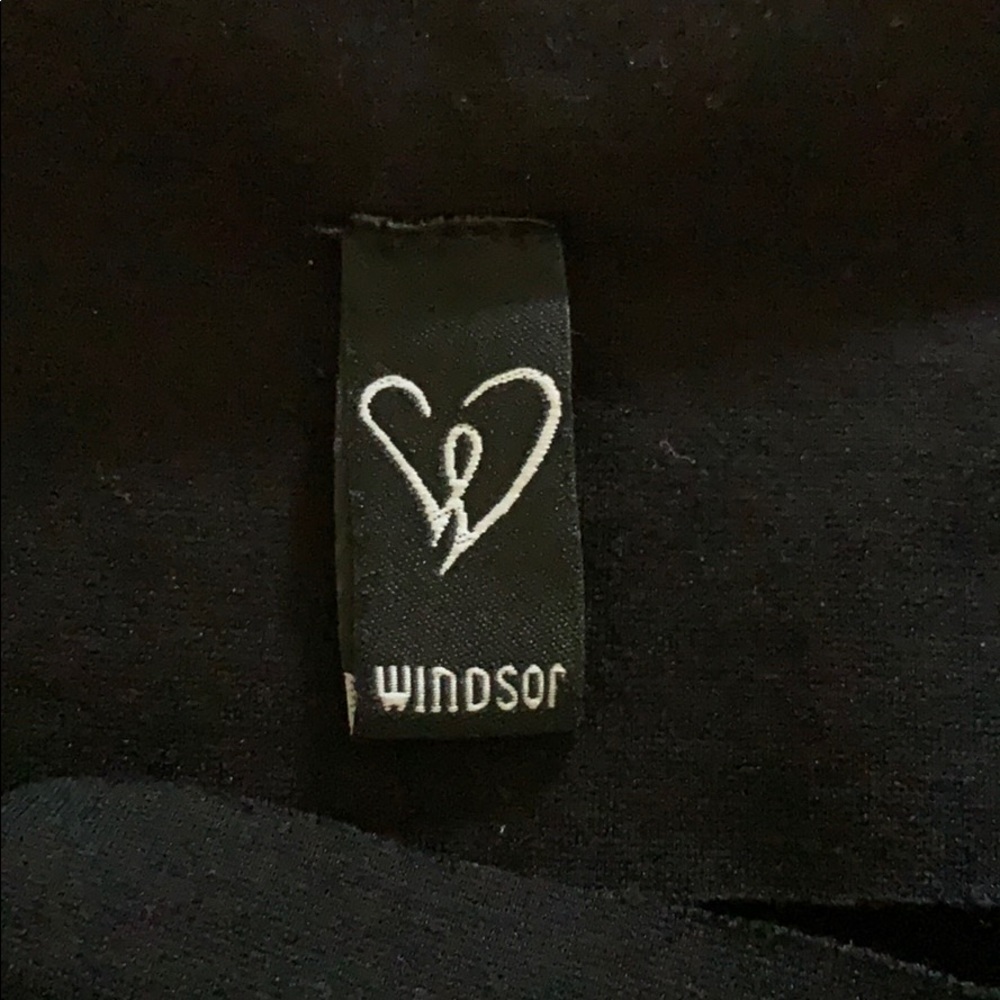 Black Windsor skirt